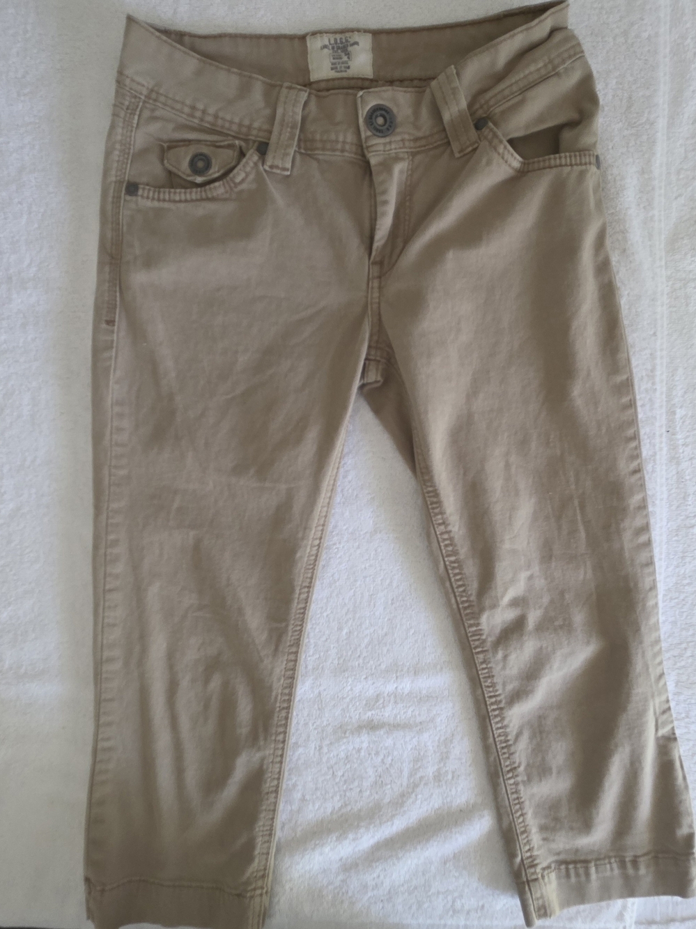 H&M L.O.G.G. Khaki Cropped Capris Pants Tan Chino Cotton Casual